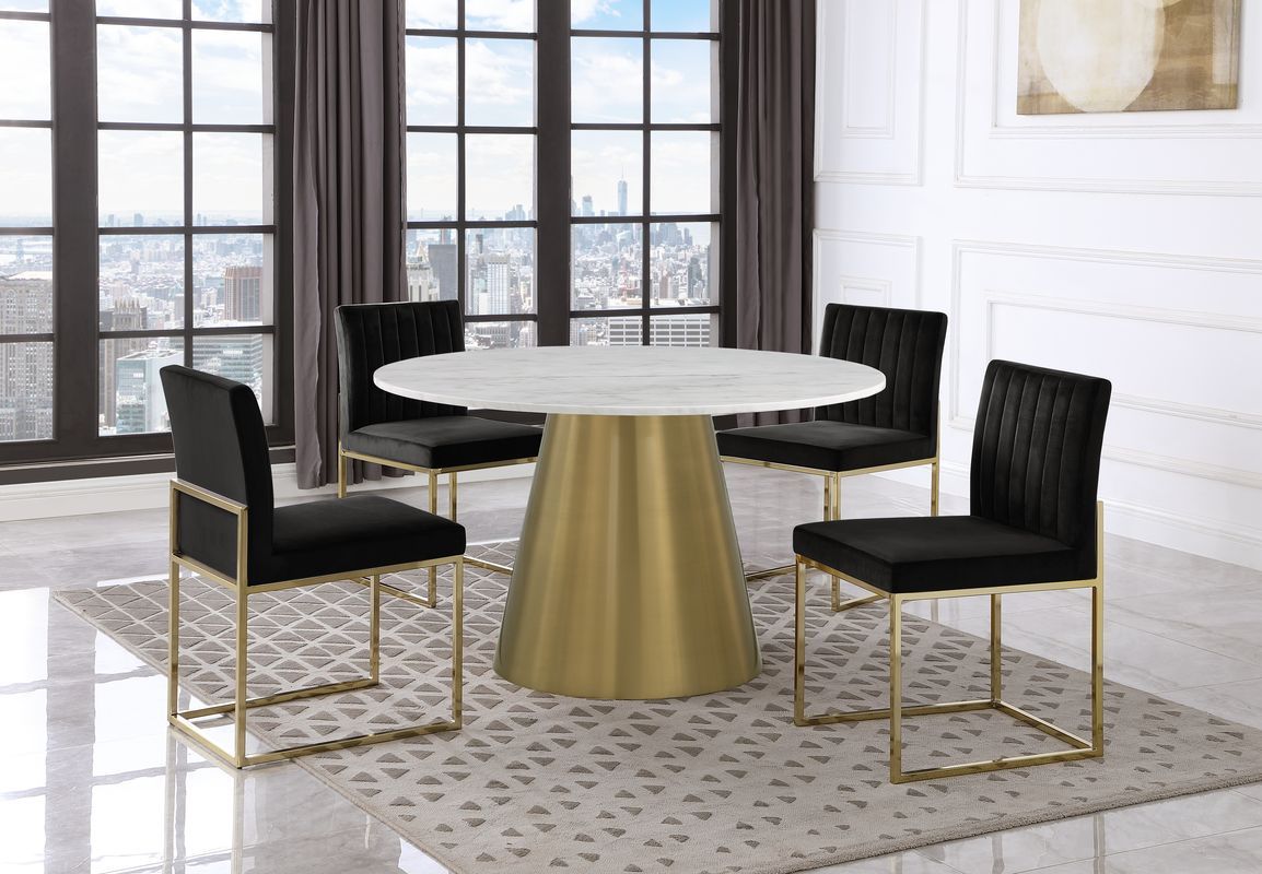 Townsend Dining Table With Black Chairs