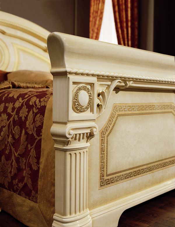 Aida Classic Bed Footboard