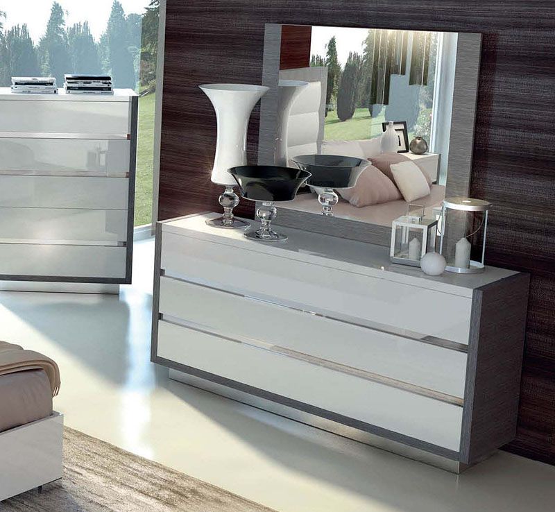 Vicetia Modern Dresser With Mirror