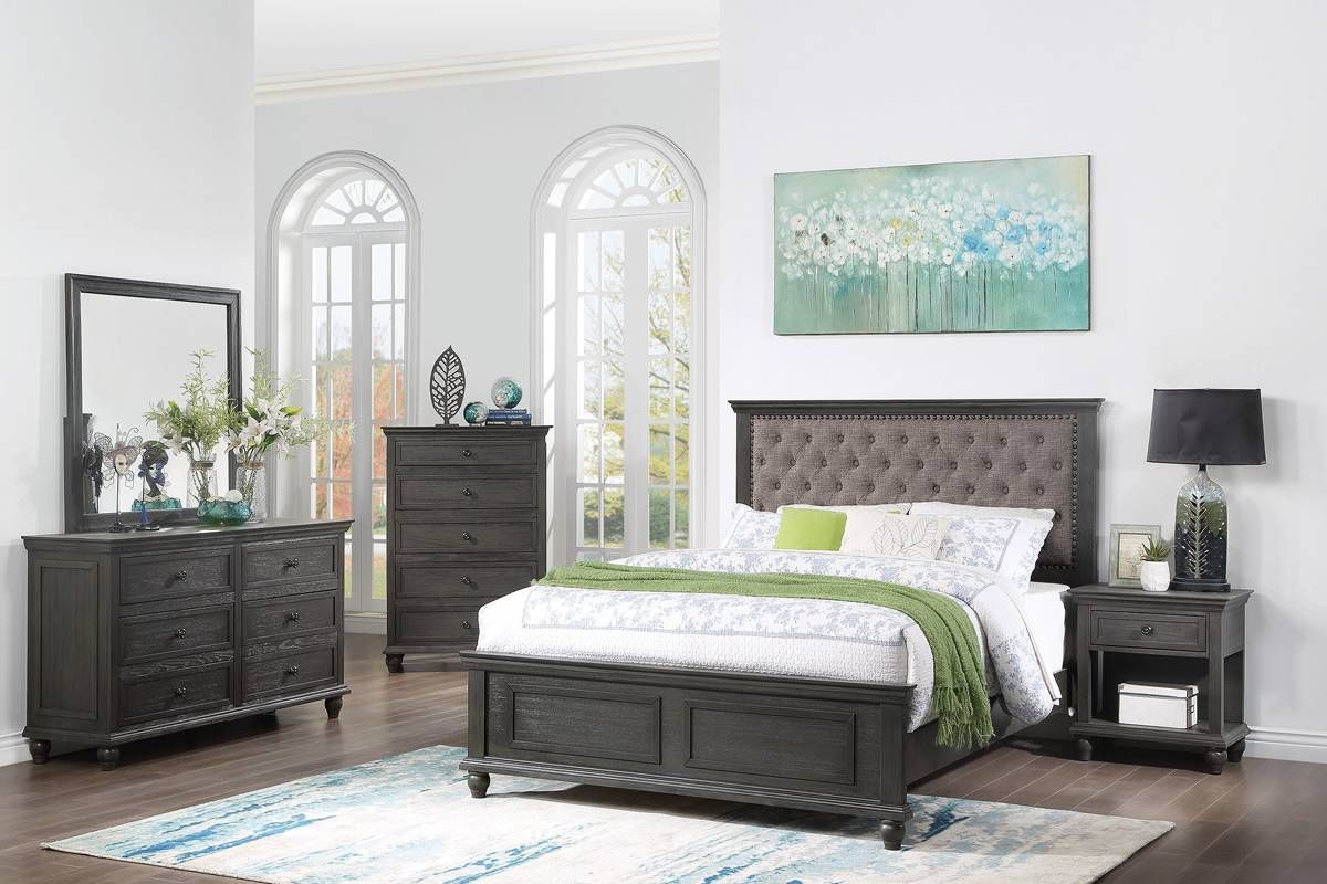 Volda Classic Bed With Tufted Headboard