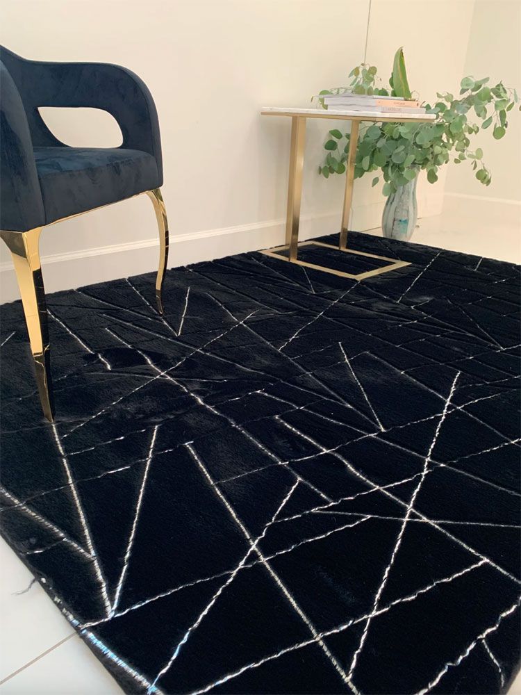 Wisteria Modern Black Rug