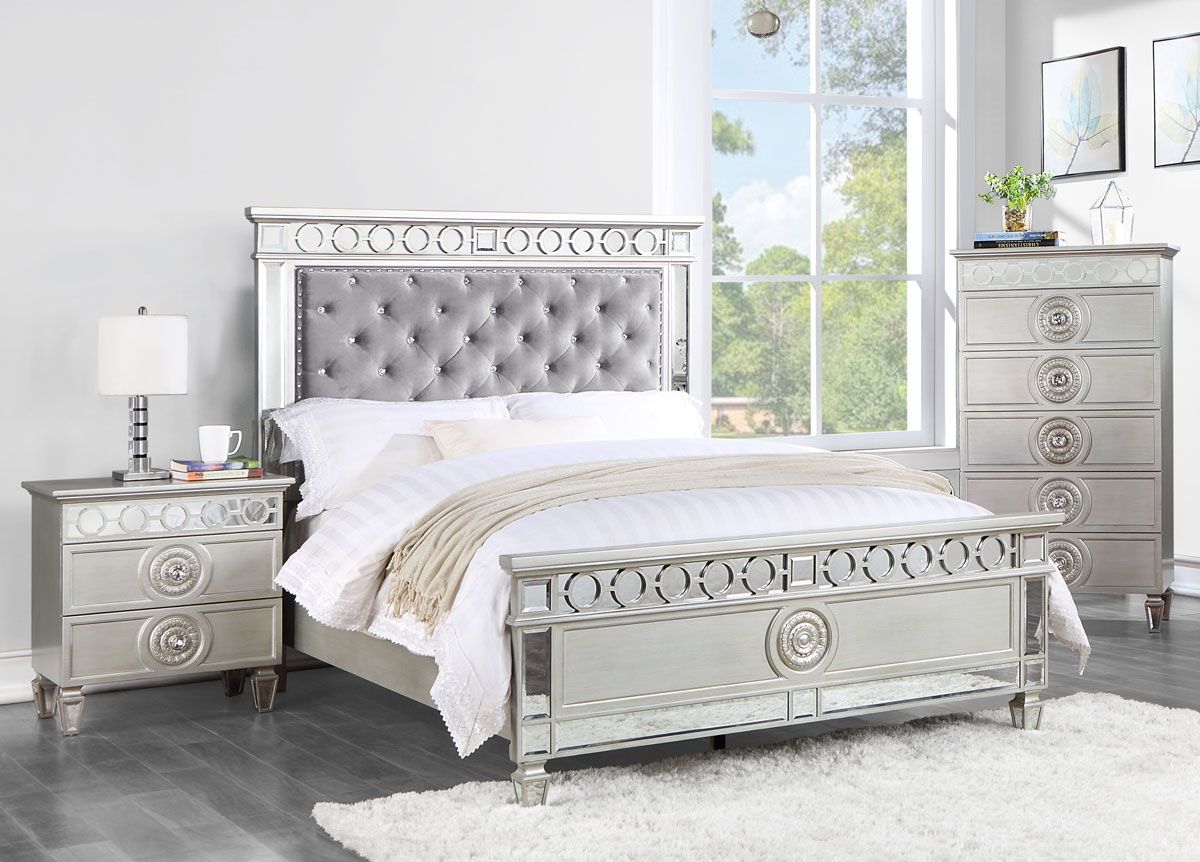 Wrentham Silver Finish Youth Bed