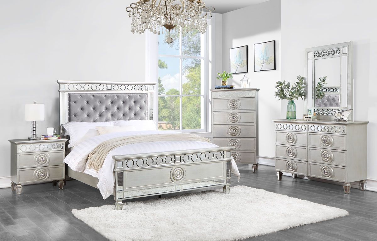 Wrentham Silver Finish Youth Bedroom Set