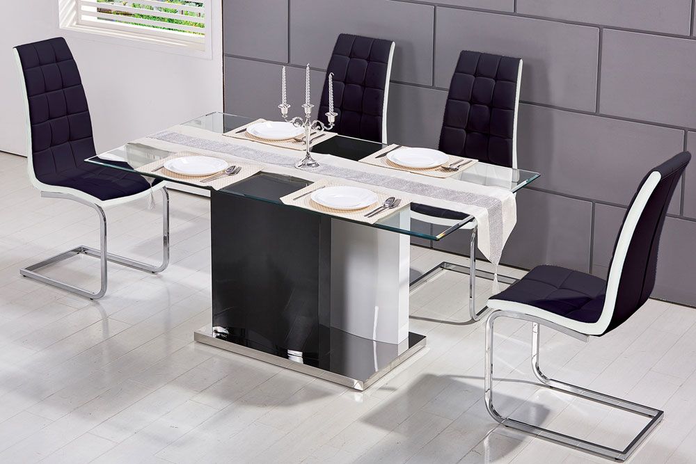 Xeno Modern Table With Black Chairs