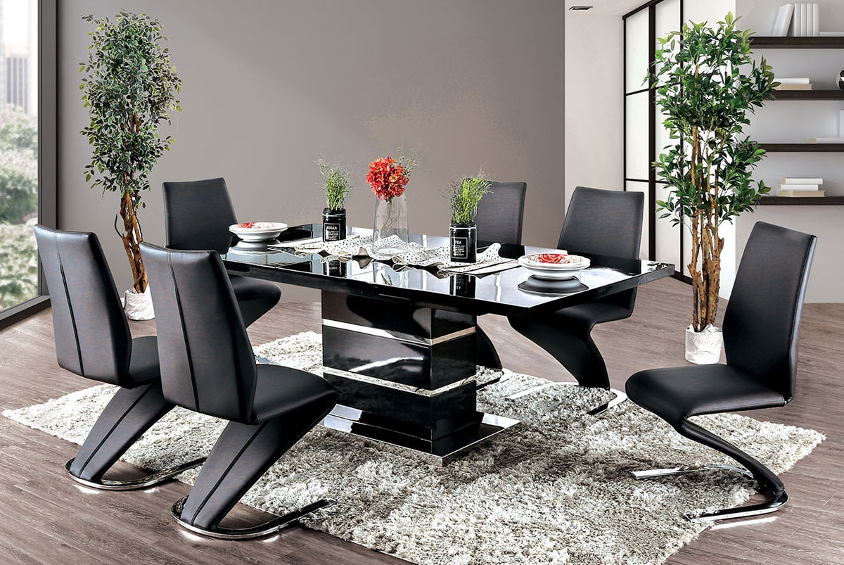 Glaze Modern Dining Table Black Lacquer